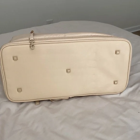 BEIS Cream Travel Bag - Picture 4 of 5